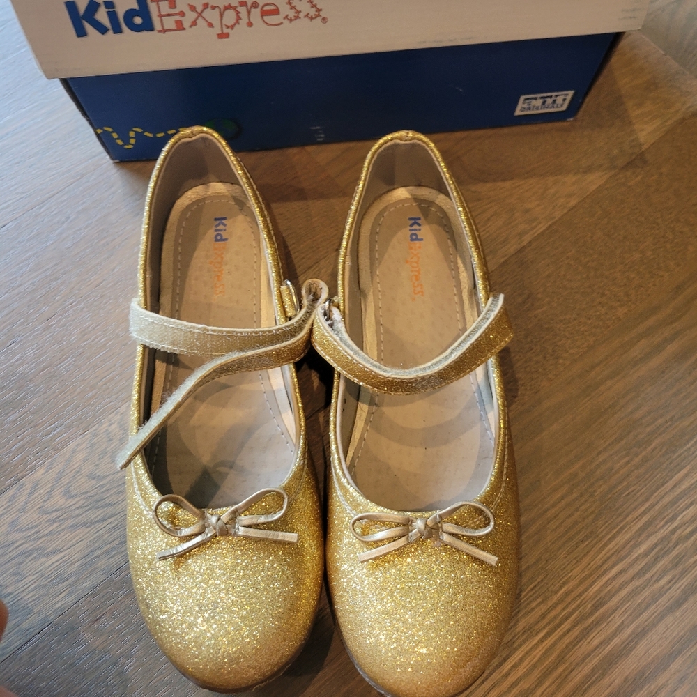 Kid express shoes sz 1.5